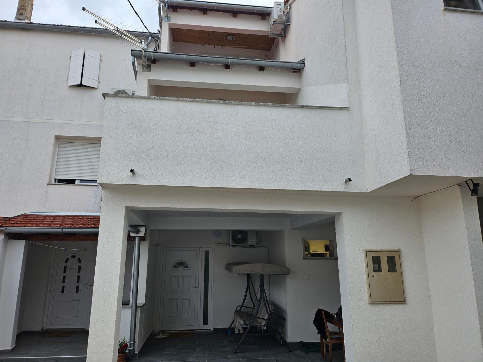 שיבניק Apartman Baraka מראה חיצוני תמונה