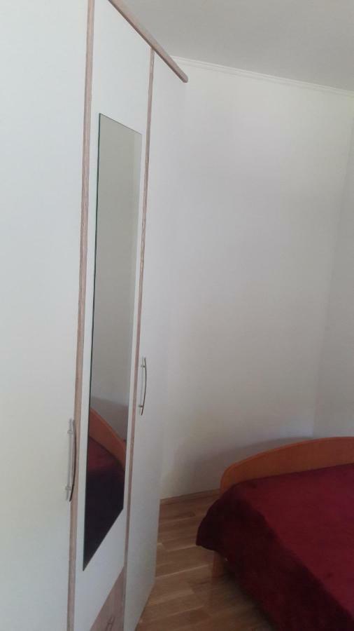 שיבניק Apartman Baraka מראה חיצוני תמונה